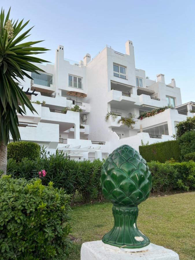Playa Cristo Amazing Beach Terrace Appartment Estepona Ngoại thất bức ảnh