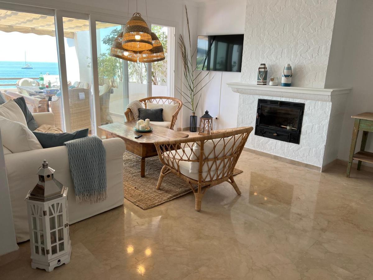 Playa Cristo Amazing Beach Terrace Appartment Estepona Ngoại thất bức ảnh