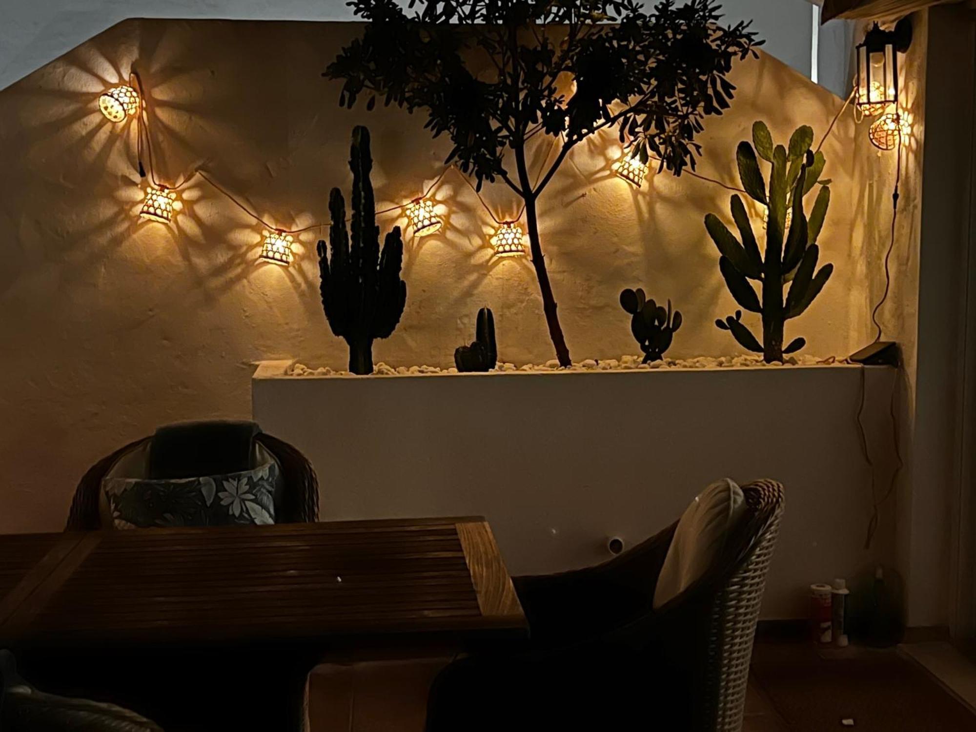 Playa Cristo Amazing Beach Terrace Appartment Estepona Ngoại thất bức ảnh