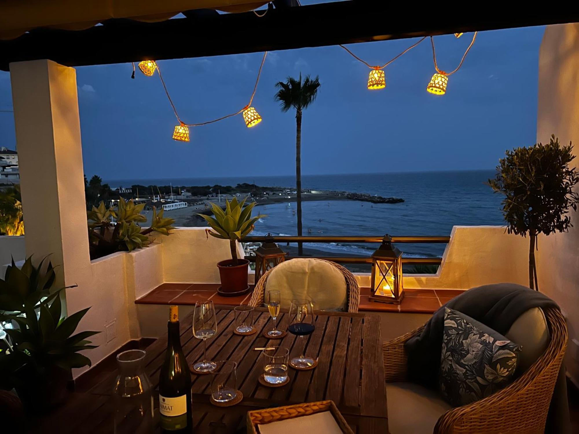 Playa Cristo Amazing Beach Terrace Appartment Estepona Ngoại thất bức ảnh